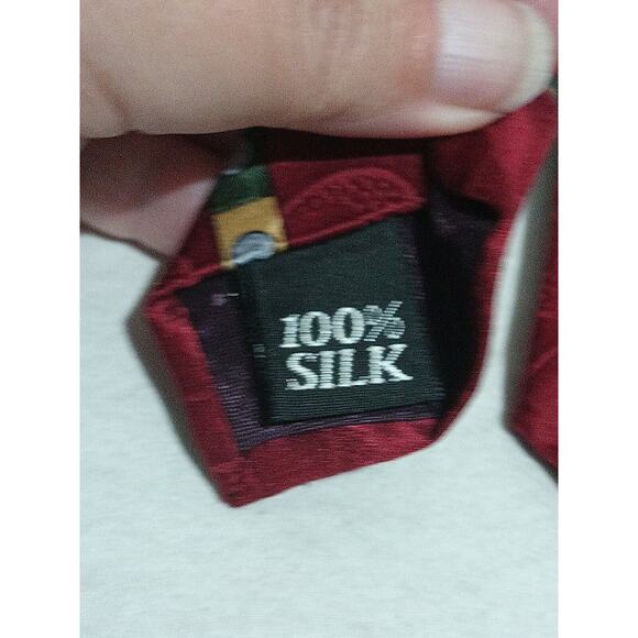 Evan Picone Sport 100% Imported Silk Made In USA Maroon Blue 18 Hole Golf Print - Picture 5 of 10